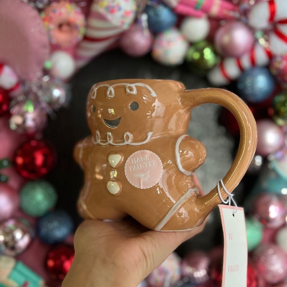 ✨NEW🍪Peppermint and Pine Gingerbread Man Mug🤍 - Picture 4 of 8